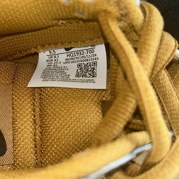 Nike Dunk Low Retro SE - Picture 8 of 8